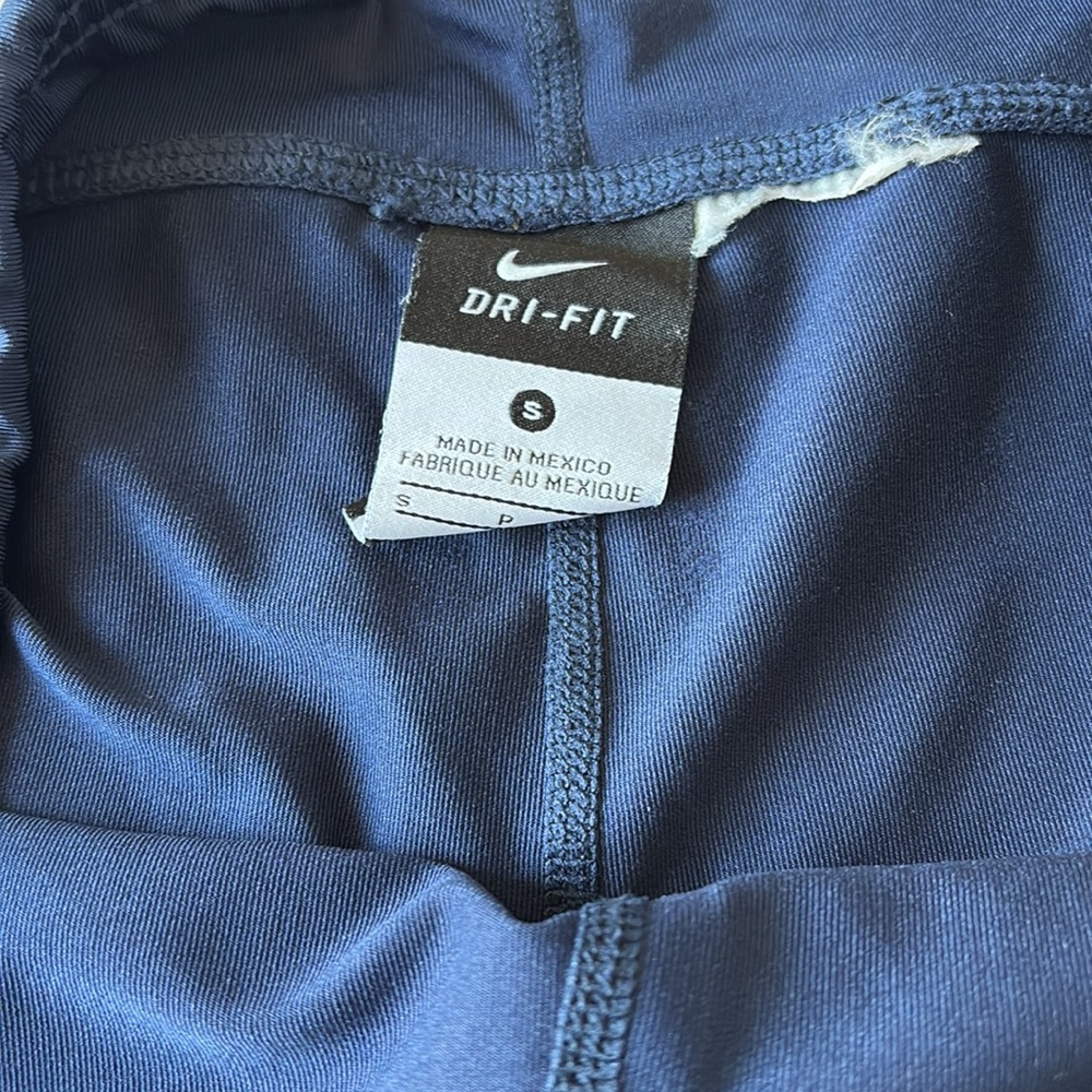 Nike Women's Navy Shorts - Picture 3 of 6